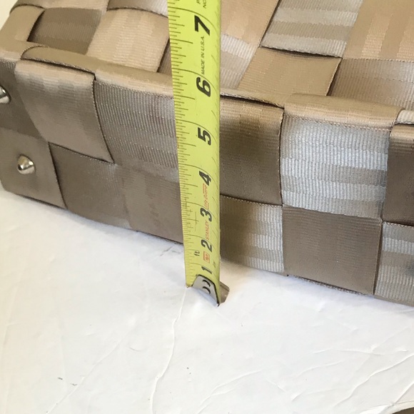 Harveys Seatbelt Original Satchel Tote Bag Shoulder Zip Handbag Purse Beige Tan - Picture 16 of 16